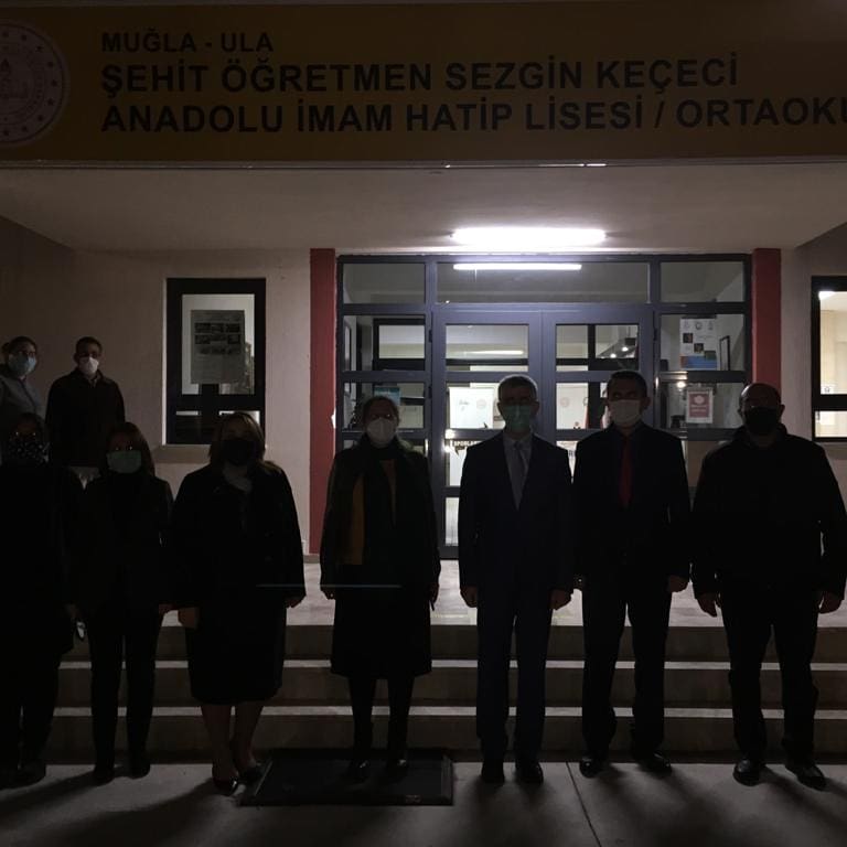 ULAAIHL's tweet photo. Din öğretimi Genel Müdürümüz Sayın Nazif YILMAZ, İl Milli Eğitim Müdürümüz Pervin TÖRE ve Şube Müdürlerimiz okulumuzu ziyaret ederek incelemelerde bulunmuşlardır. Ziyaretleri için şükranlarımızı sunuyoruz. @meb_dinogretimi @mugla_mem @UlaMem https://t.co/qp6Gx9RHtU