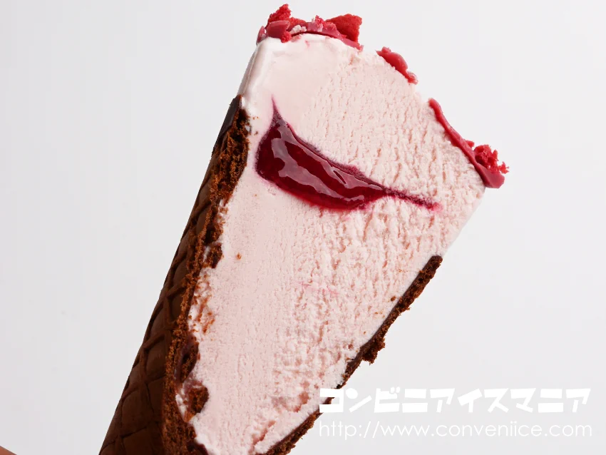 鬼うまアイスのご紹介！ジャイアントコーンシリーズ最高級グレードの『大人のルビーカカオベリーヨーグルト風味』がおすすめ！！