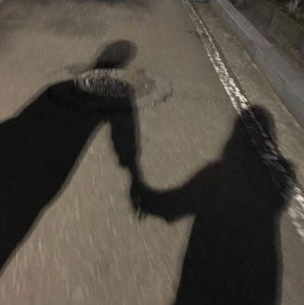 это могли быть мы, но ты мне больше не пишешь.