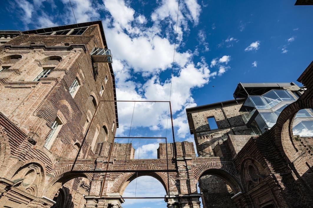 Vuoi sapere cosa succederà giovedì e non solo ? Trovi tutto sul nostro sito castellodirivoli.org/castello-rivol… #MuseiAperti @EdoardoArpaia @StradediTorino @RottasuTorino @ilTorineseNews @TweetsTorino @Abb_Musei