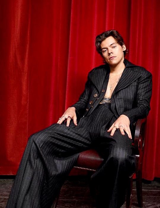 ~ harry styles looking like a daddy ; a thread ~
