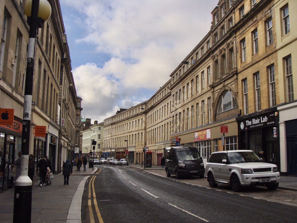  @KerryAtkin1  @Old_LowLight  @PJDThomas I started on Clayton St- architecturally beautifully simple compared with some bits of Grainger Town and often neglected. Very, very quiet.