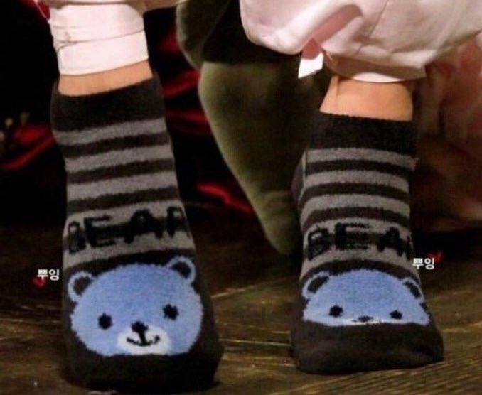 even his shoes has a huge duality