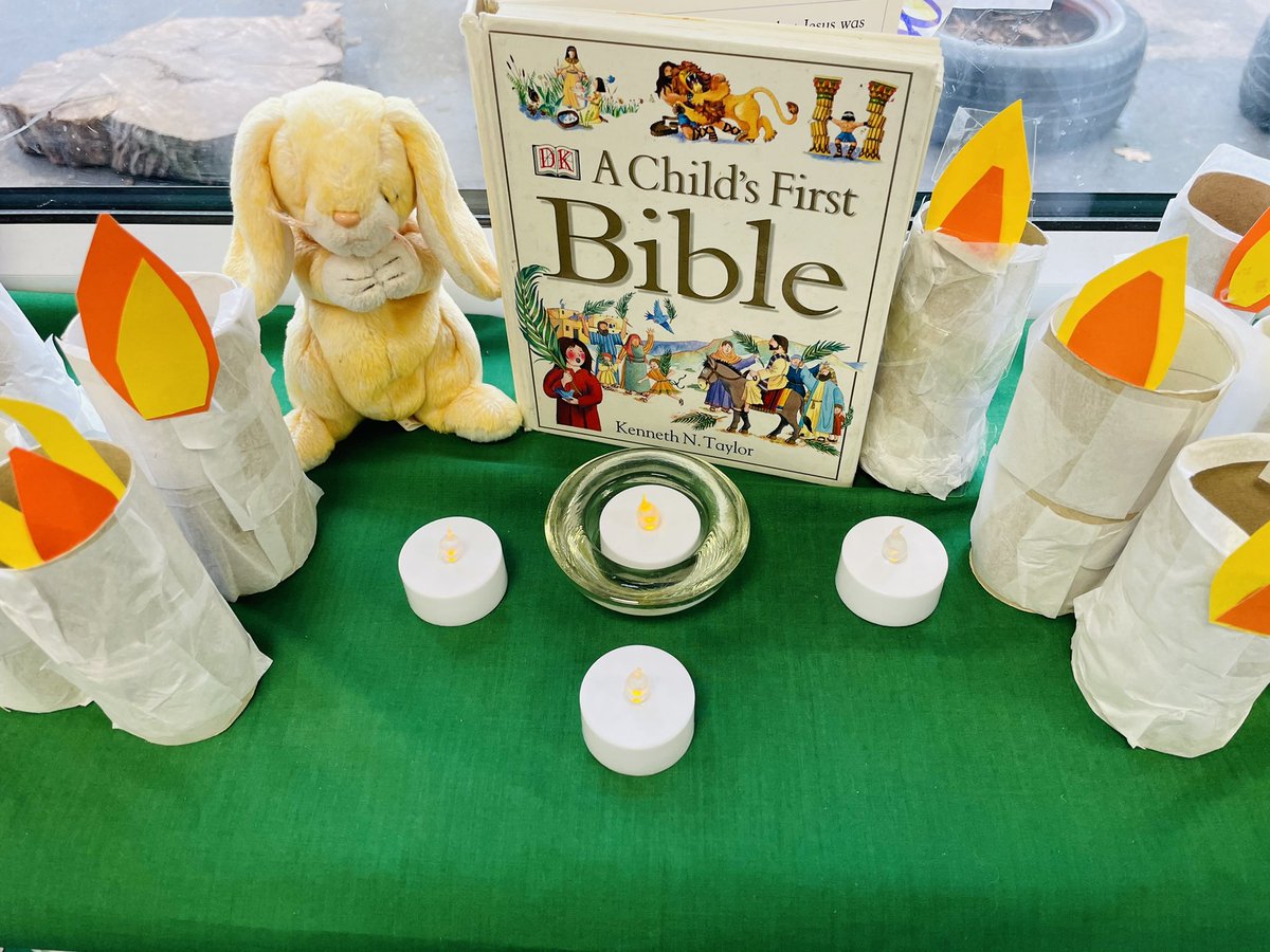 EyfsSsas's tweet photo. If Candlemas Day be fair and bright, Winter will have another flight. But if Candlemas Day be clouds and rain Winter is gone and will not come again. May you all have a blessed Candlemas 🕯🕯🕯 https://t.co/lpAr5sWZLZ
