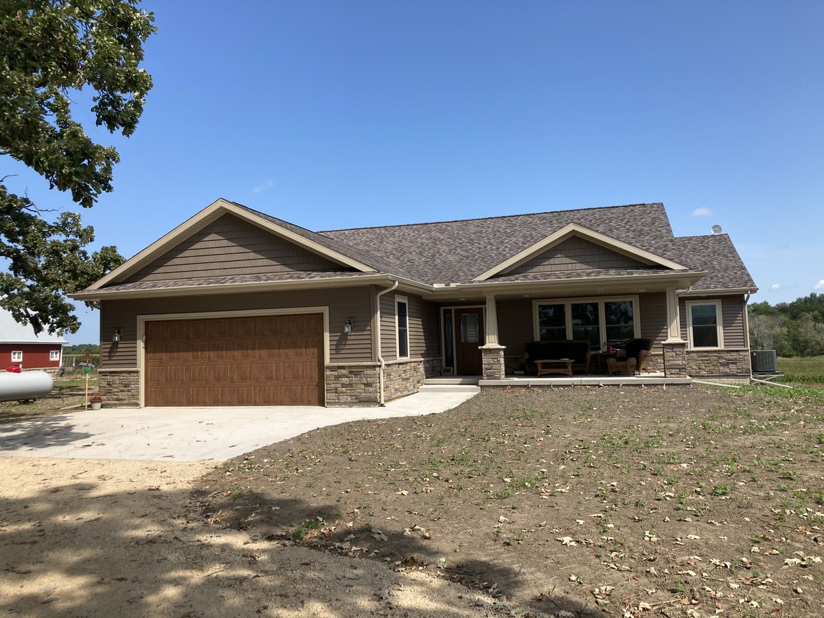 homewayhomes's tweet photo. Congratulations to Barry &amp; Diane Smith. We hope you enjoy your new home! https://t.co/2mVGWk6T3q
