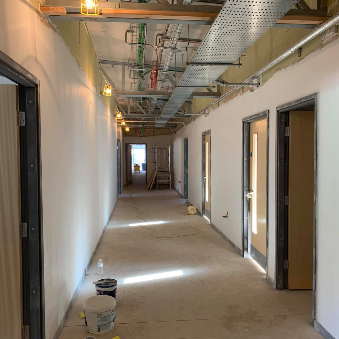 We have been busy up and down the country again. We have been back in Northampton working with Pod Trak on their office units. We love a big project that we can get stuck into and they don’t get much bigger than this. Miles of corridors, dozens of rooms all to be crisp and fresh.