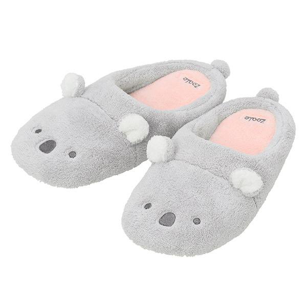 Carari Zooie Absorbent Soft Slippers 🐻‍❄️🐨 Amazingly soft and absorbent; never too heavy!
Specially made fibers are comfortable, thermal regulating and will keep your
feet cooler and drier. Indulge your feet after a bath or shower!

#MADEINJAPAN #indoorslippers #carari #zooie