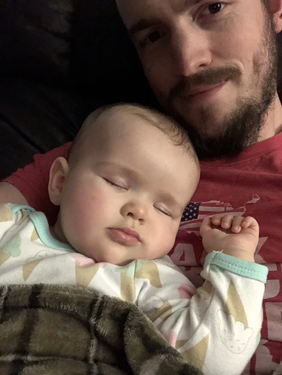 Bassin_Away's tweet image. Moments like this makes everything worth it. #MyBabyGirl #MissRiley