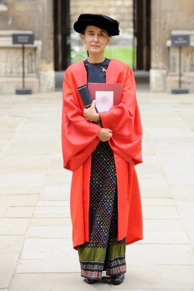 Our Leader...Her speech gives us hope and happy. Yes!!!She said "The vaccine is coming soon. So our people stay strong and healthy." I remembered these words clearly. I really stay strong and feel special for being one of those people. ♥🇲🇲
#SaveMyanmar