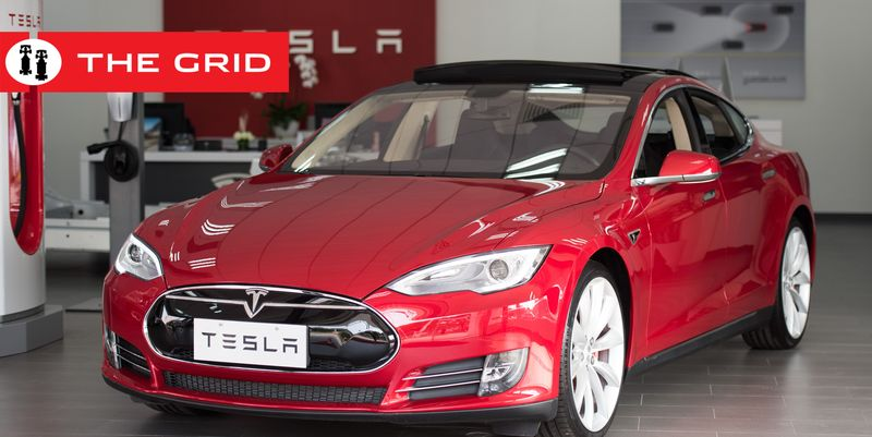 RoadandTrack's tweet photo. NHTSA makes Tesla recall 133,951 cars after concluding they'll "inevitably" fail. https://t.co/hpEz9cbDIK https://t.co/s78RO1YLAQ