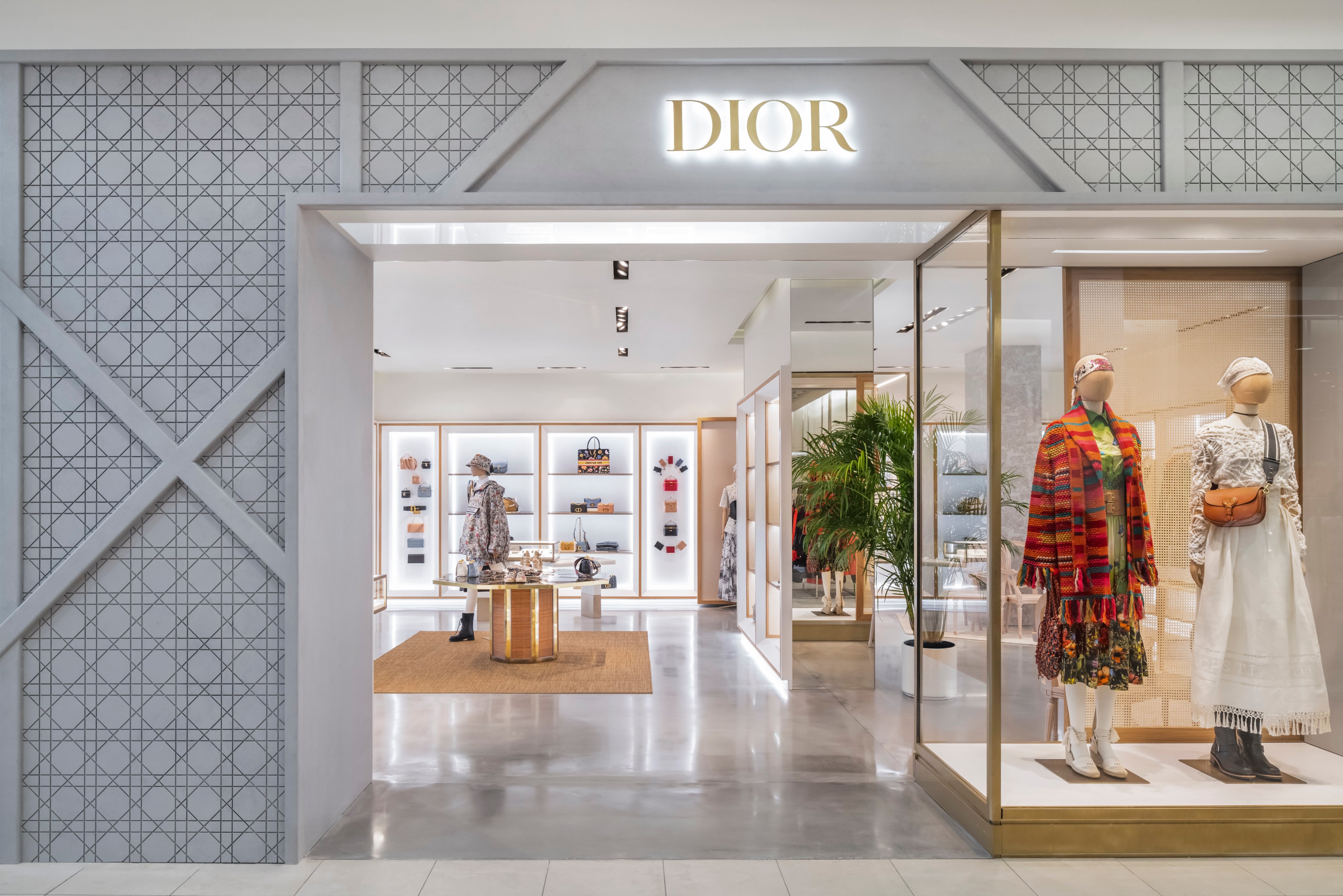 Louis Vuitton and Dior Boutiques to Exit Saks Fifth Avenue in