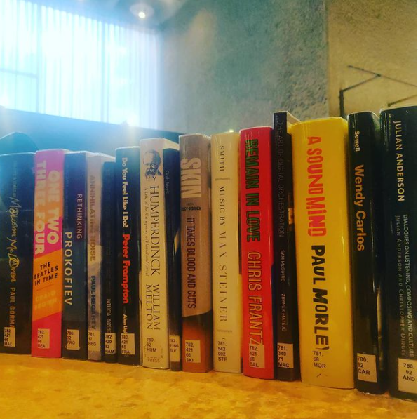 BarbicanMusic's tweet photo. More amazing brand new music books have arrived here at Barbican Music Library today!
#LoveLibraries!
#malcomclaren #beatles #prokofiev #noise #womeninmusic #peterframpton #humperdinck #goth #skunkanansie #maxsteiner #talkingheads #digitalorchestration #paulmorley #wendycarlos https://t.co/cijKzvim5i