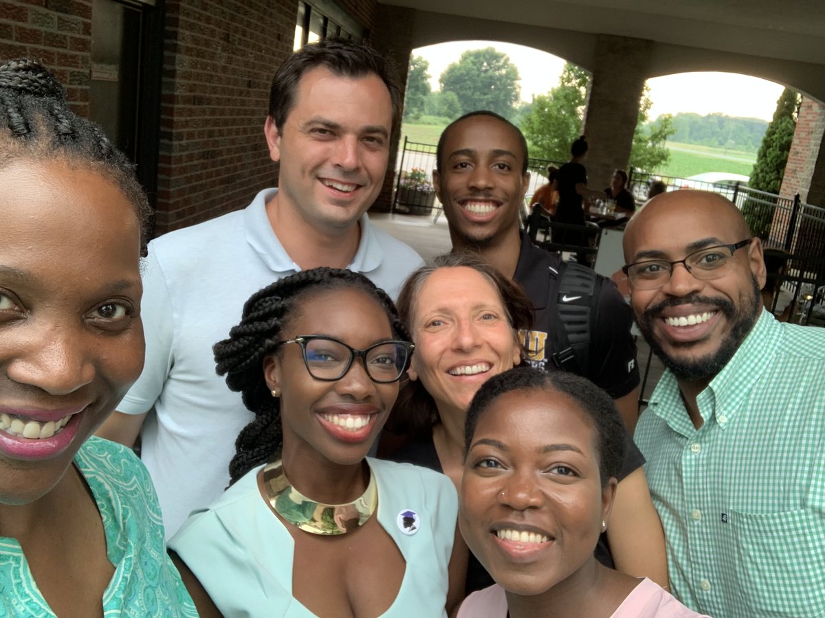 I attended  @HowardEcon (2015 grad), participated in  @AEASPmsu (2017) a pipeline program for economists of color, thanks to  @drlisadcook (who convinced me after I got in and considered otherwise because of other pressing financial commitments as a first gen, story for another day)