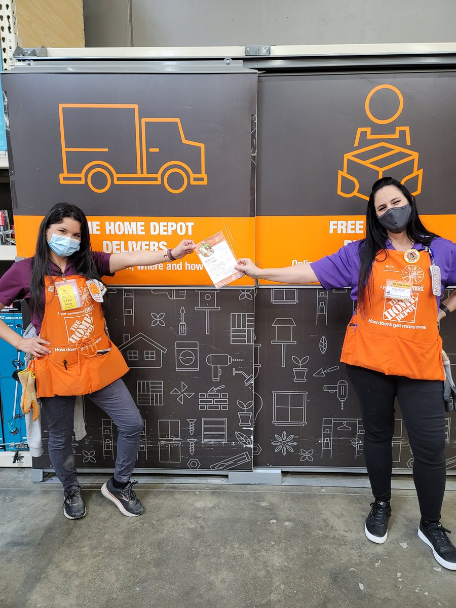 sandrastory5's tweet photo. Thank you Janean for my Home Award today!! Woohoo!! This is what I love to do!! @tgtguerrero12 @bam0213 @lyndamitchell22 https://t.co/QpRBOiL1Ca