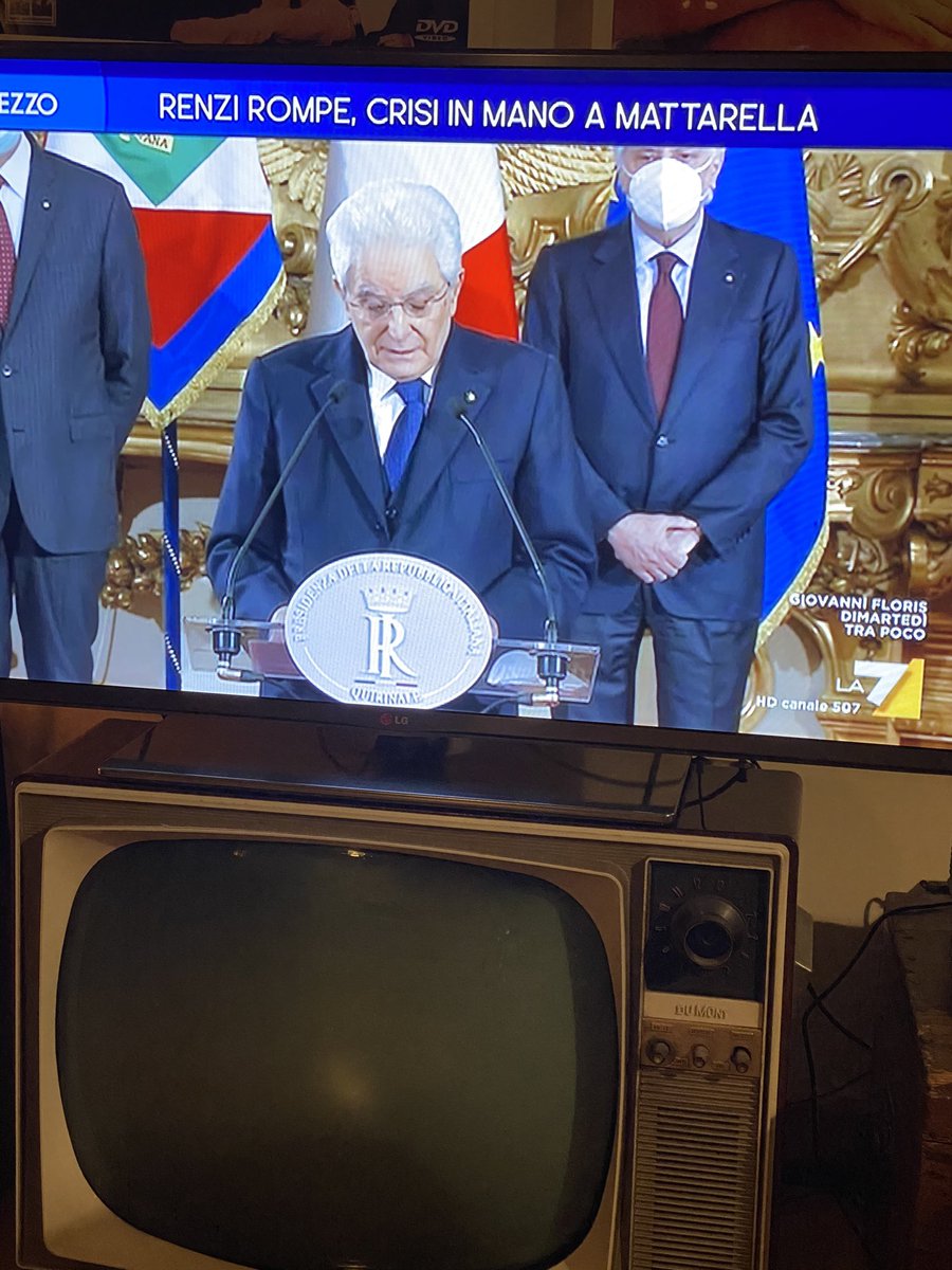 #Mattarella governo istituzionale?