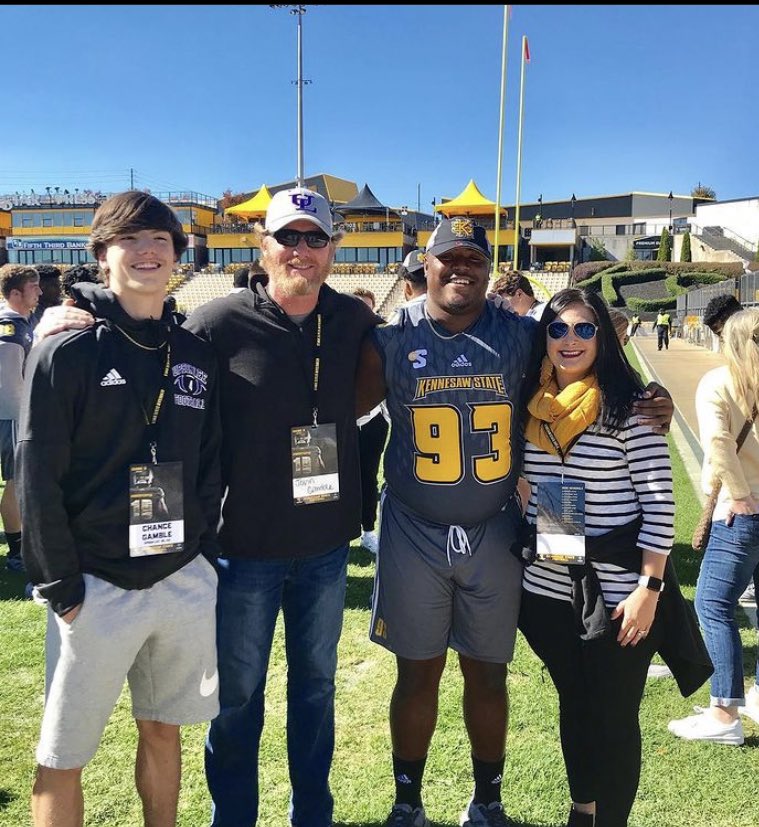 chance_gamble4's tweet photo. Maintain, stay on my grind, no I’m not letting up... COMMITTED🖤💛 #EAT @KSUEATzone @RecruitGeorgia @CoachLiamKlein https://t.co/mFeCdop6WW