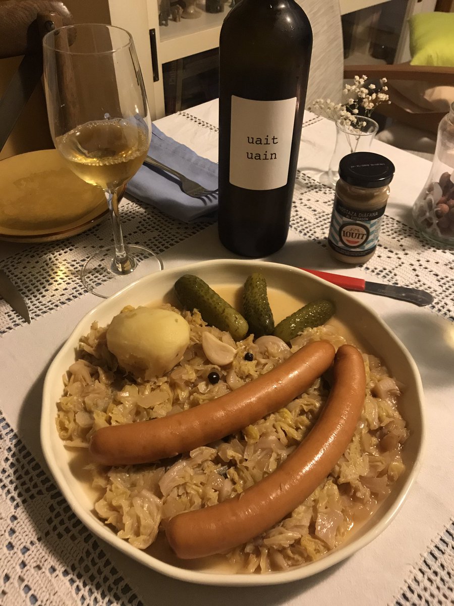 Col al modo de choucroute con frankfurt #ECO 
&amp;
uait uain 2018 de <a href="/VinsdeTaller/">Vins de Taller</a> #Madremanya #ViCatalà