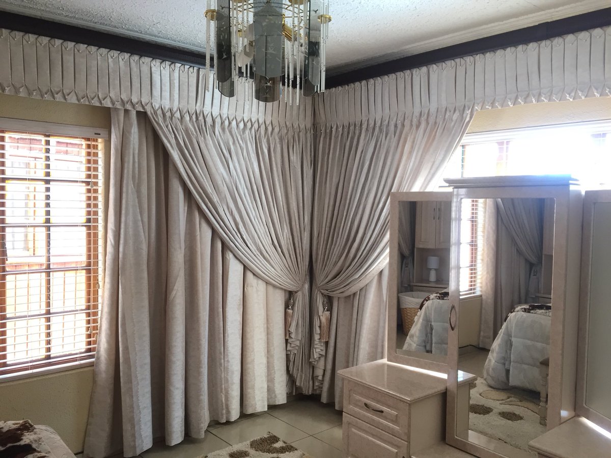 MashabaDesigns's tweet photo. @Bubblezz_p We are ready to furnish that window #MashabaDesigns https://t.co/t9jCZXqJvL