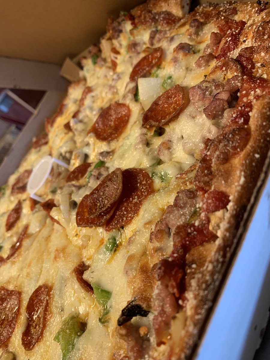 Chivos_Pizza's tweet photo. https://t.co/srIrVHlA2J