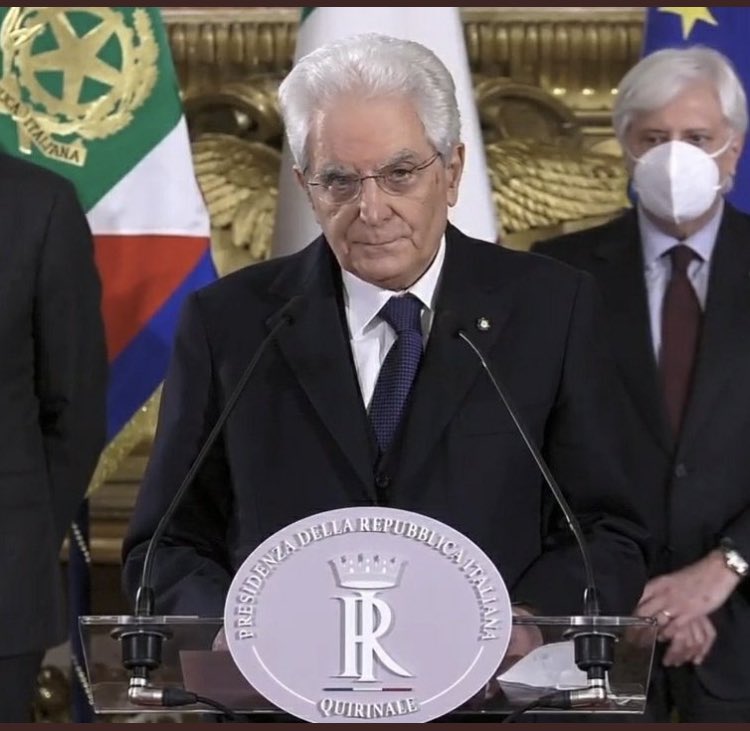 Tra il primo e secondo tempo di #InterJuve il discorso di #Mattarella . Nettamente il migliore  in campo (con #Conte già metaforicamente in panchina).