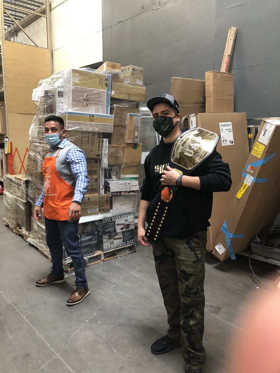 Berry25066179's tweet photo. Jose retains “The Belt”!!!! Great Job Jose!!!!@ChavezDestinie @AnnMarieR777 @LisaCallin @Vanessa51758301 @MonicaFarrow https://t.co/aF3f81GOPZ
