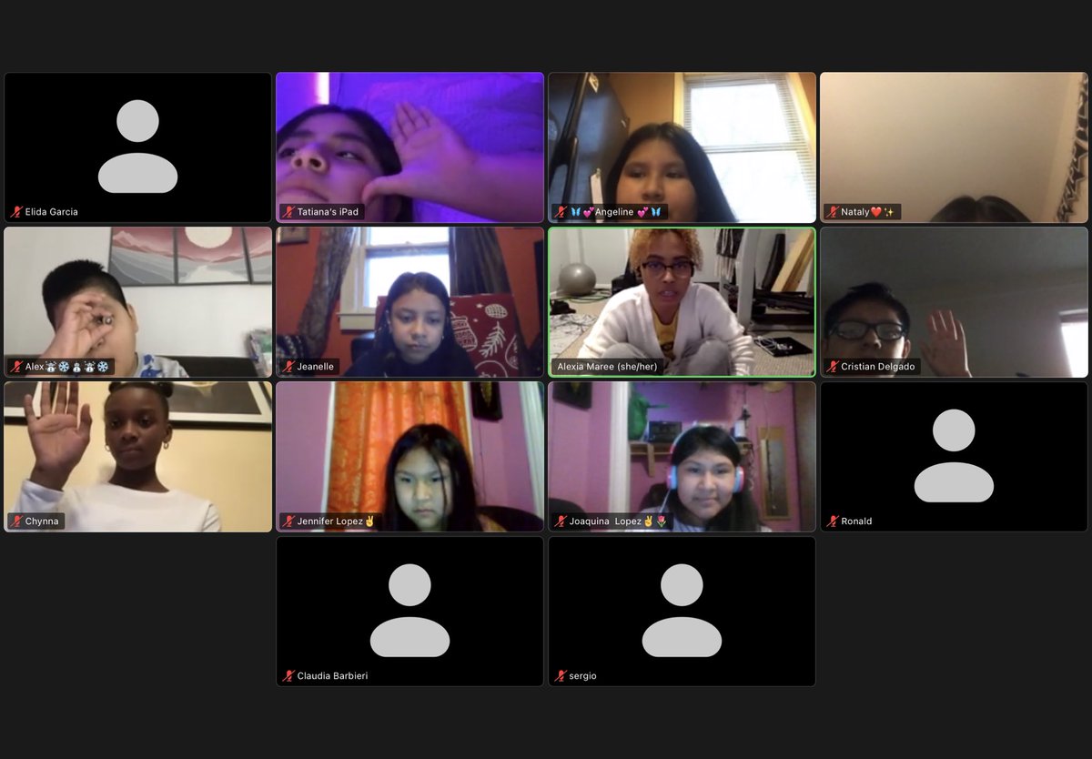 This past Friday we engaged our eTutor students in a fun Step Dance class with Youth Theater Interactions!