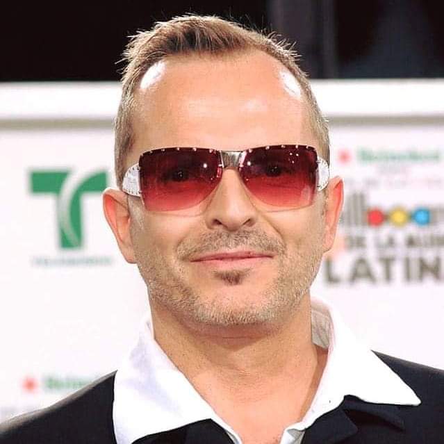 MBTodaunavida's tweet photo. Holaaaaa, que tengan un lindo Martes!! Las mejores vibras #MundoBose  💙                               #SiempreSereTuHeroeDeAmor   #FelizMartes    #MB  @BoseOfficial   @boseofficial https://t.co/fZ8o6KmDEk
