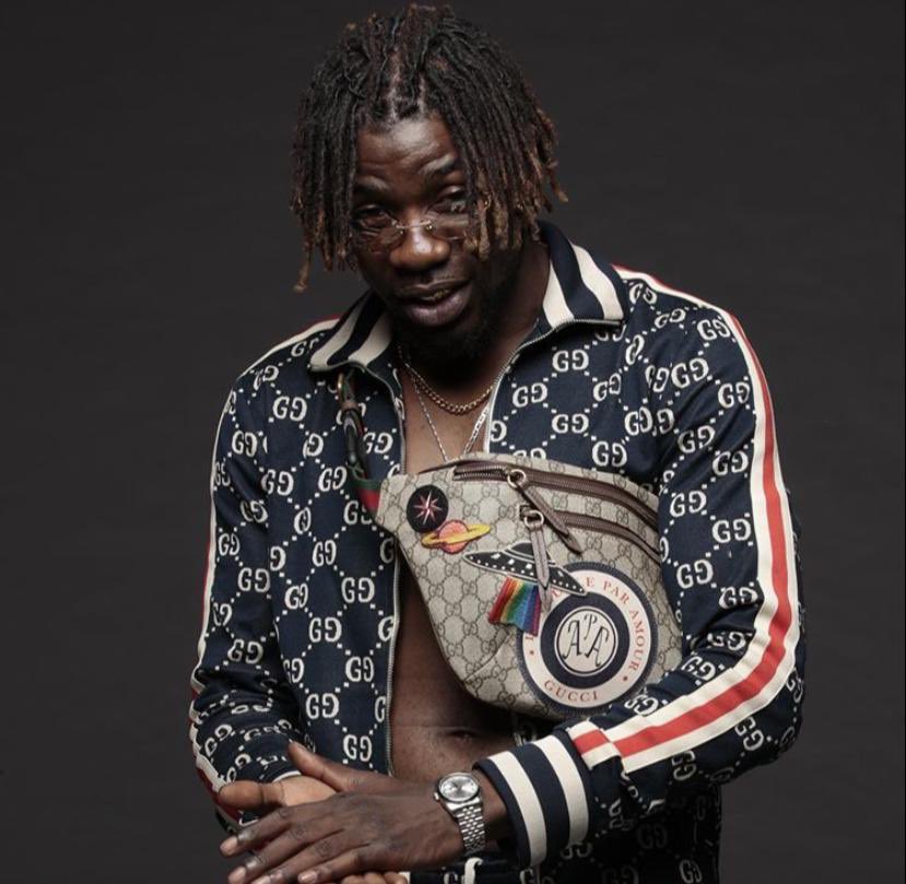 booska_p's tweet photo. 🚨 La première mixtape de GAZO sera dispo le 26 février ! https://t.co/yBH7zWNs15