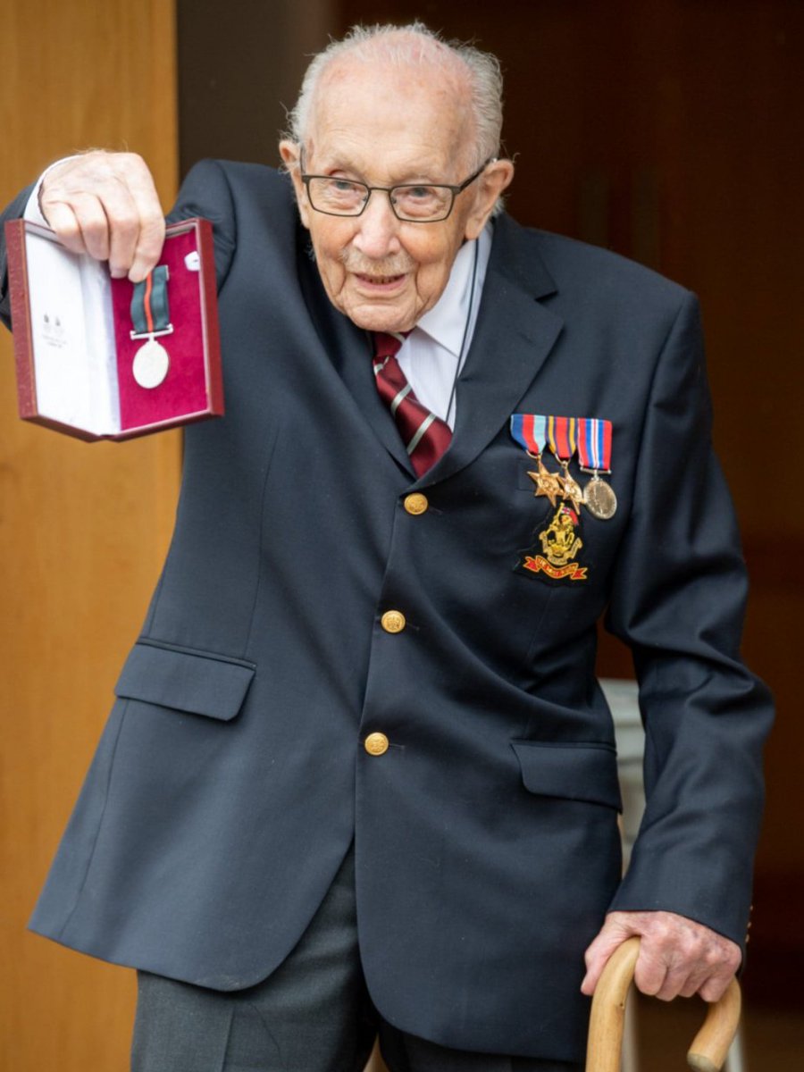 Captain Tom Moore: His remarkable life in pictures (3/3)