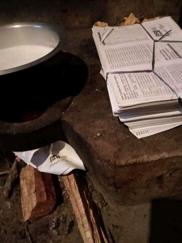 KIMANIICHUNGWAH's tweet image. Now this is beyond madharau hata nyinyi. Pls public funds na nchi tumesota?