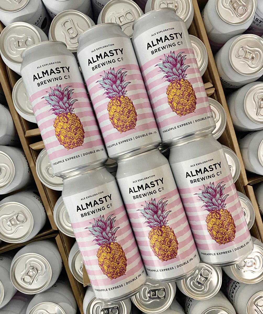 🍍Pineapple Express DIPA 8% 🍍 
-
Potent and flavourful forces of fresh apple and mango with notes of pineapple, pine, and cedar. This hard-hitting DIPA provides a long-lasting tropical fruit buzz. Perfect for productive afternoons and creative escapes.
-
Available Monday 🖤