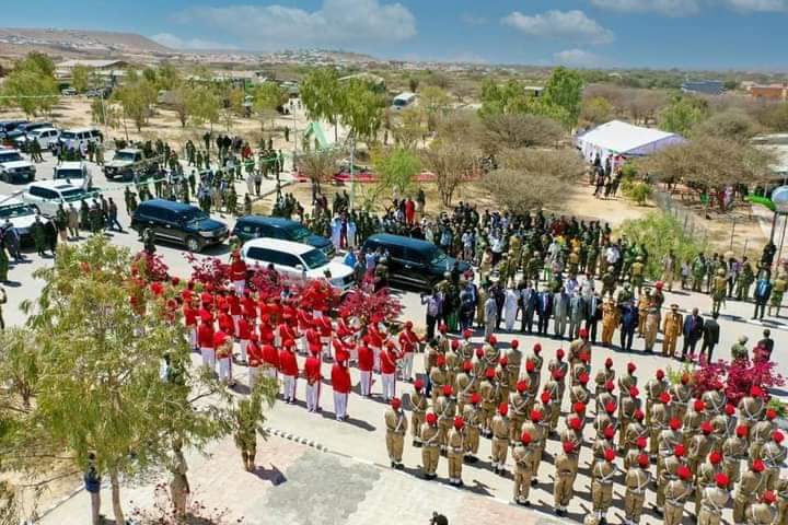 gudiNimcaan's tweet photo. Hambalyo Hambalyo 27 sano guurada Aasaaska Ciidanka Qaranka #Somaliland.
#Xarunta Taliska Ciidanka Qaranka #somaliland
@somalilandmfa @ReutersAfrica @AbdisalamYassi1 @R_AhmedAbdi https://t.co/S64ic2rKCt