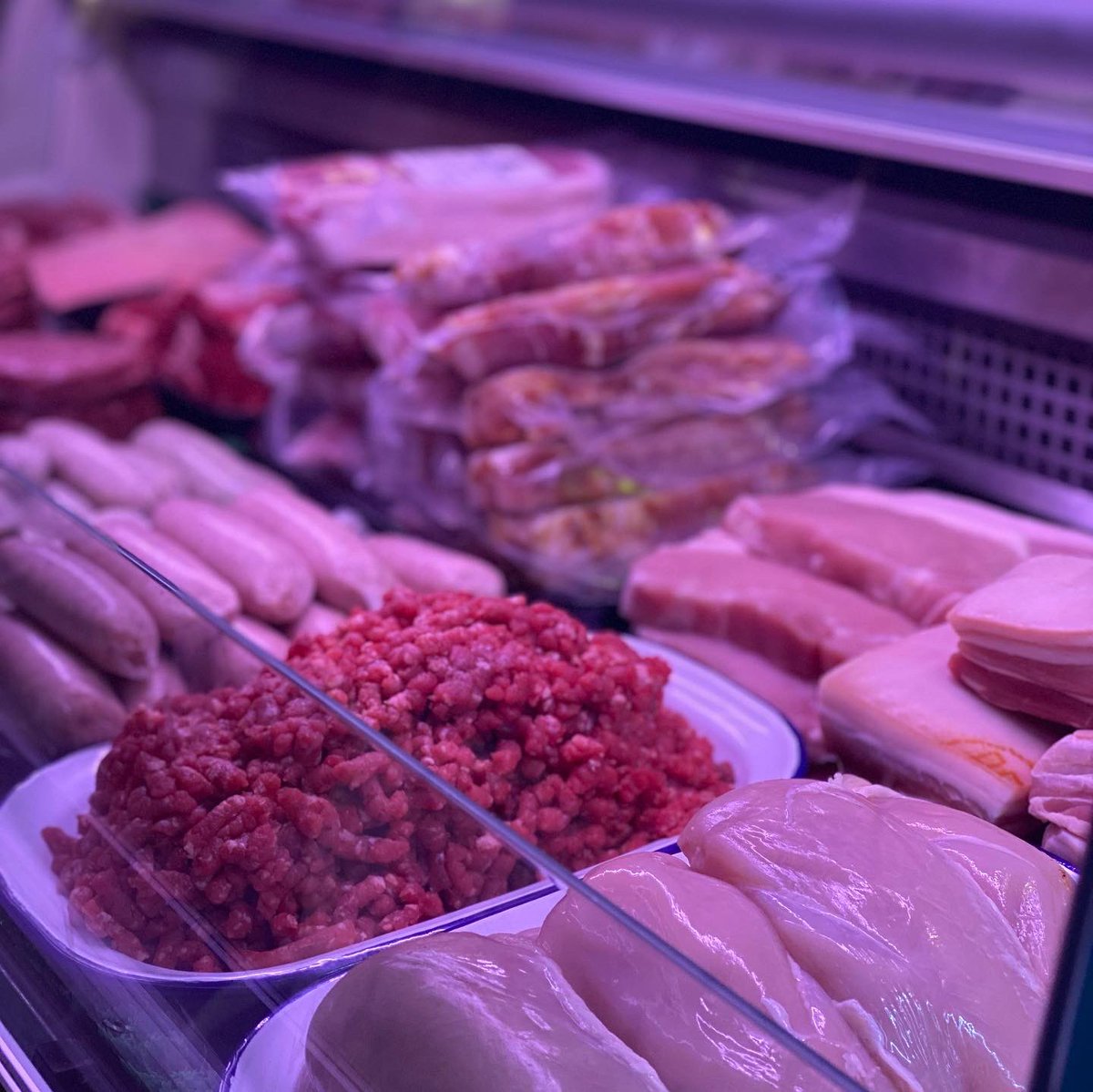 TheCrownBH's tweet photo. Lots on offer from our in house butchers and deli! We are open Wednesday to Sunday 11am until 1pm along with the shop. Stay safe. https://t.co/30qw3fnhCQ