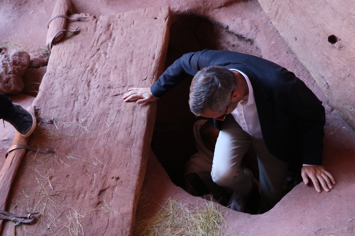 RemiMarechaux's tweet photo. 1. Visiting #Lalibela over #Timkat celebrations was an enriching personnal experience and a much valuable opportunity to hear from the local actors and communities. France will deliver on its promises and undertake preservation and restauration of the #Lalibela churches. https://t.co/Kcv1YEbZOp