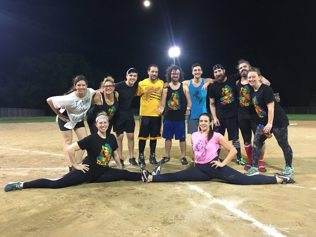 jackiroxxx's tweet photo. meet team bally parton, aka my kickball family who celebrates everything @DollyParton has given our world. #missmyteam @joelercoaster2 @HankWiedel #lfk #ballyparton #dolly4eva https://t.co/7AyYqYtUDm