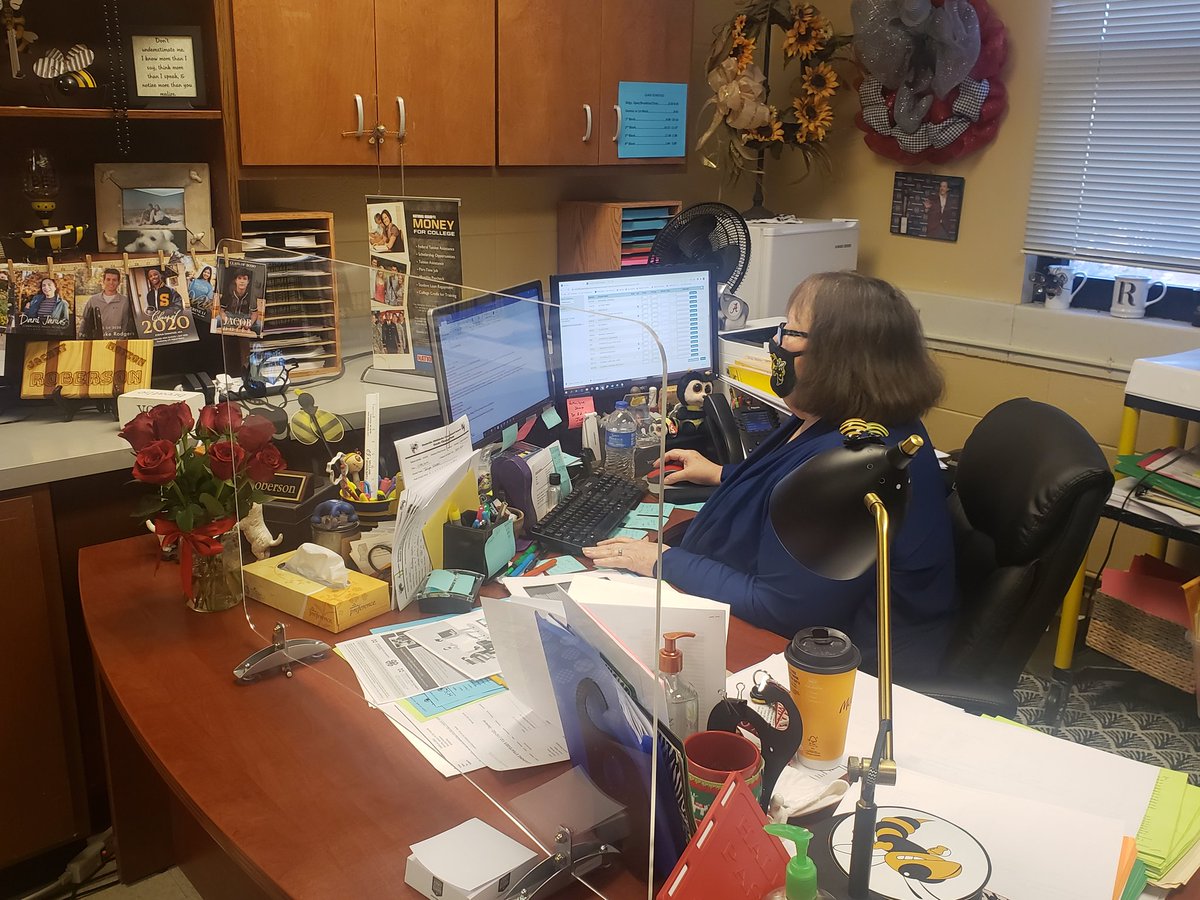 This is National Counseling Week and I would like everyone to recognize Dorothy Lee Roberson, phenomenal counselor for the #H2S Academy at SHS. She works hard to meet the needs of our students and their families. We ❤ you Mrs. Roberson <a href="/StarkvilleSD/">Starkville Schools</a> <a href="/edpeasant/">Eddie Peasant</a> <a href="/educatorguru/">Darein Spann</a>