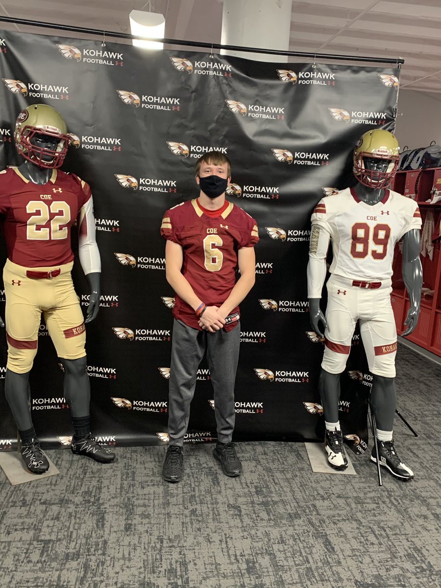 JerryChada's tweet image. I’m extremely excited to announce that I’ll be continuing my academic and football career at Coe College‼️Thank you to my family, friends, teammates, and coaches who have had my back throughout this process!! @CoachWalkerIV @StakerCOE @CodyBaethke LETS FLY🦅‼️