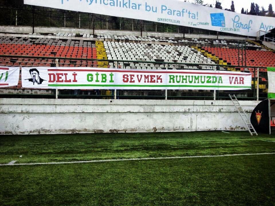 nocontextbeyler's tweet photo. Deli gibi sevmek ruhumuzda var.. https://t.co/fK1IyYGkg5