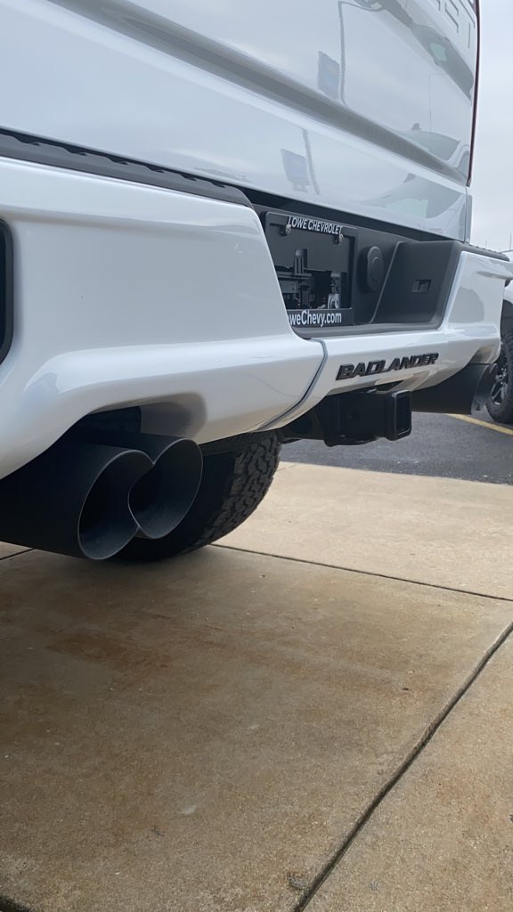 ryandagr8whit's tweet image. 2021 Silverado 1500 BADLANDER 6.2L      #BADLANDER #Tuscany #Silverado #trucksales #messageme @GM