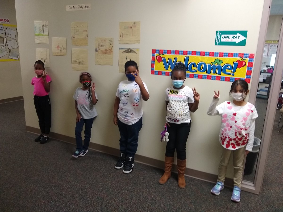 My sweet class, very proud of their shirts celebrating 100 Days of School at Hearne Elementary!! 
<a href="/hearnehusky/">Hearne Elementary</a> 
<a href="/joseserpas1/">Jose Serpas</a> 
<a href="/BiancaAKA18/">Bianca Anderson</a> 
<a href="/vhj1208/">Veronica</a> 
<a href="/AliefISD/">Alief ISD</a>
