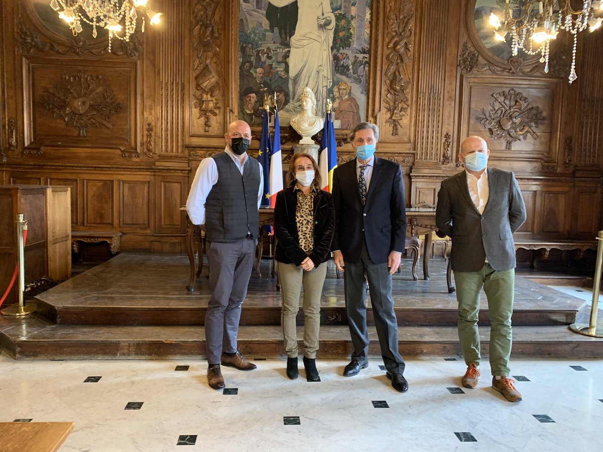bremond (@isabellebremond) on Twitter photo Merci à Patrick de Carolis , maire d’Arles ,Jean-Michel Jalabert et Sébastien Abonneau pour leur accueil chaleureux à la mairie
De nombreuses pistes de collaborations envisagées avec <a href="/DanielleMILON/">MILON Danielle</a> présidente de Provence tourisme <a href="/myprovencepro/">Provence Tourisme</a> Merci à Patrick de Carolis , maire d’Arles ,Jean-Michel Jalabert et Sébastien Abonneau pour leur accueil chaleureux à la mairie
De nombreuses pistes de collaborations envisagées avec <a href="/DanielleMILON/">MILON Danielle</a> présidente de Provence tourisme <a href="/myprovencepro/">Provence Tourisme</a>