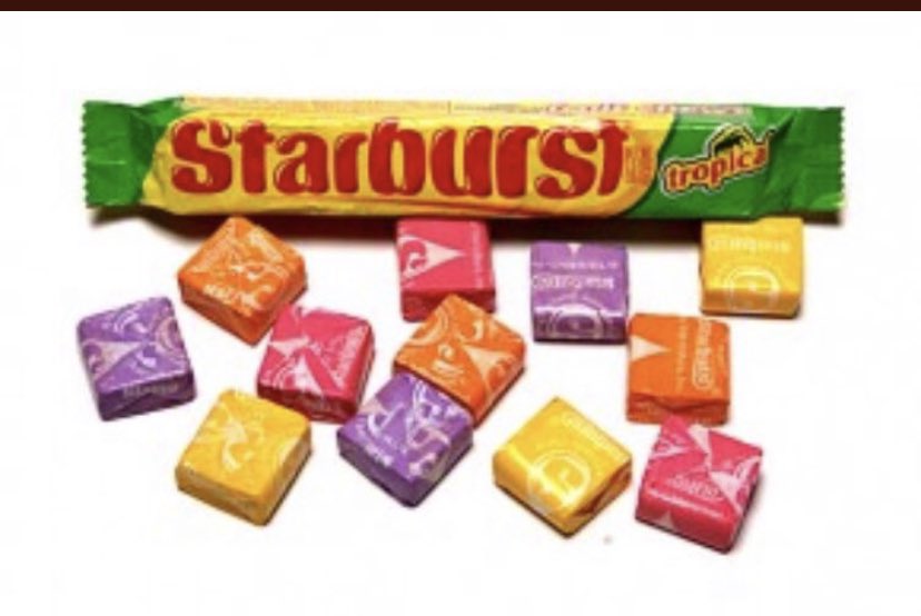 100caloriebites's tweet photo. Another killer snack that defiantly adds up! Just 5 @Starburst fruit chews adds to the 💯 calorie make! #sugar #sweets #healthy 🍬 https://t.co/tnb7KKYfgY