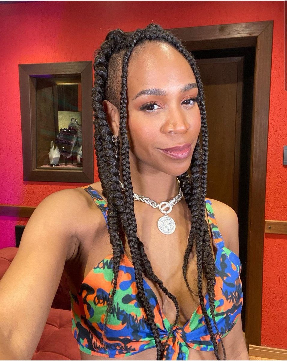 tracklist's tweet photo. 🚨 GNT desistiu de transmitir na televisão o programa apresentado por Karol Conká e Marcela McGowan, de acordo com colunista do O Globo. #BBB21 https://t.co/fIRq1jQbCK