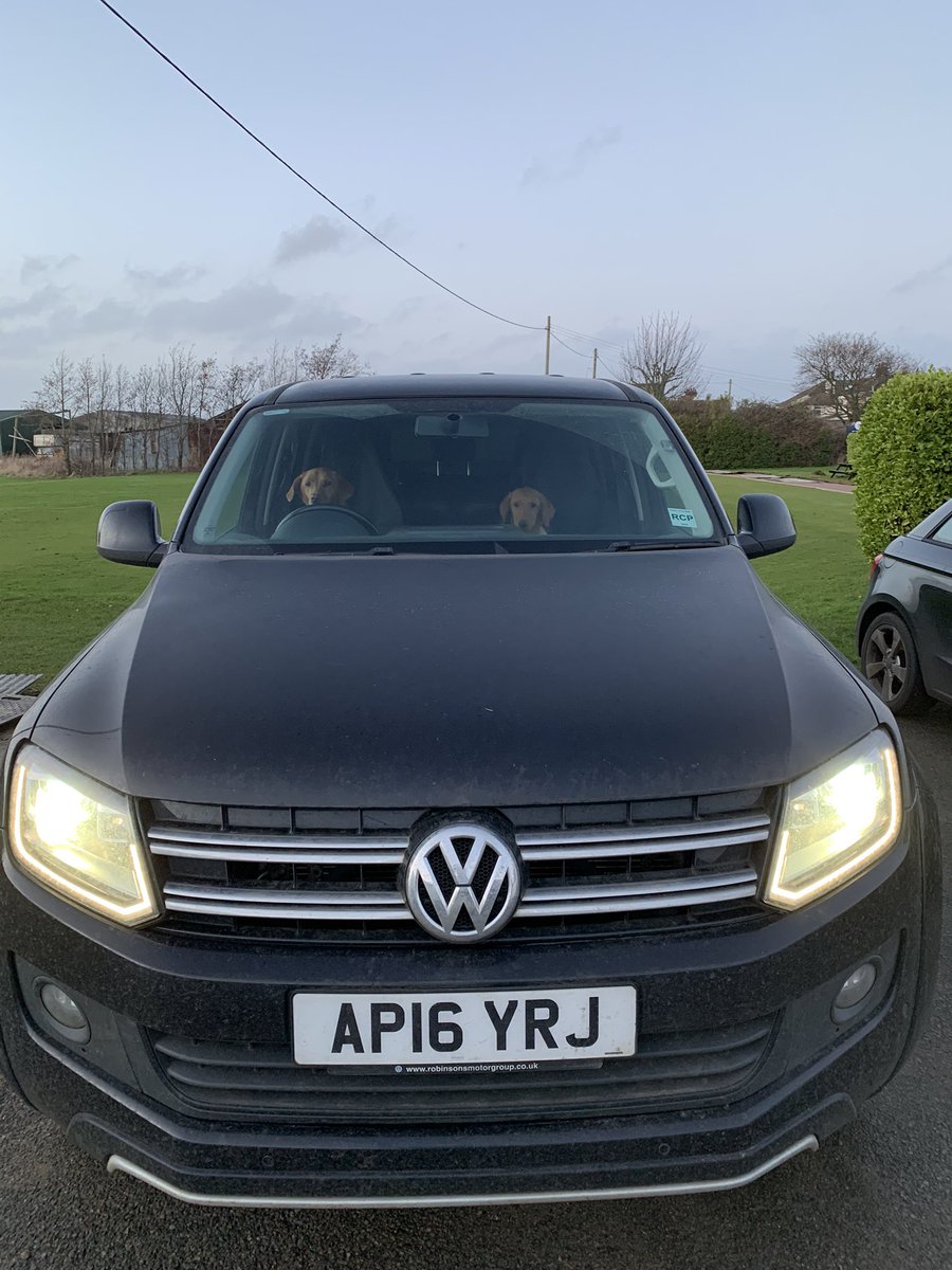 JamesBledge's tweet photo. Wee Stevie driving Wee Siouxsie home after a hard day at #labclub @RCPgolfclub. Nice course walk with @LiamRSG2020 bouncing ideas about and chewing the fat on future projects. Missed fellow Labclubbers @robmcg61 and @seanmclean14. https://t.co/tCFjdukXPW