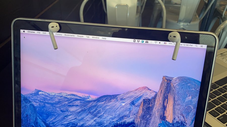 Derfra Shipwreck hård Yes, you can stick your AirPods to your MacBook screen, if you absolutely  must | Mashable