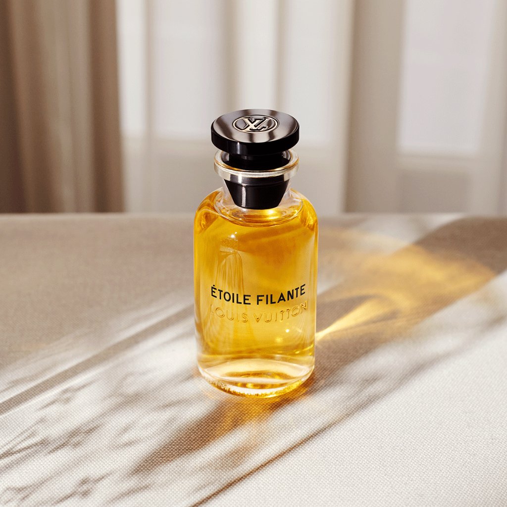 Louis Vuitton on X: Life's little pleasures. Say it from the heart with  the gift of #LVParfums. Explore the collection of #LouisVuitton fragrances  at   / X