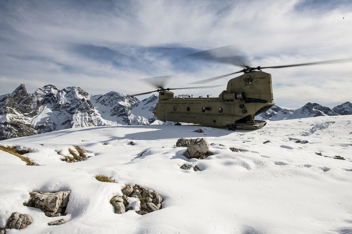 ArmySherman's tweet photo. Six more weeks of winter? Not a problem. ❄️ 💪

#GroundhogDay https://t.co/BzPLvkZgkN