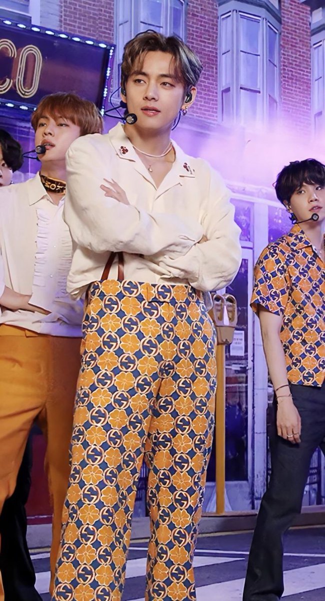 try to hold taehyung's gaze: a hot thread