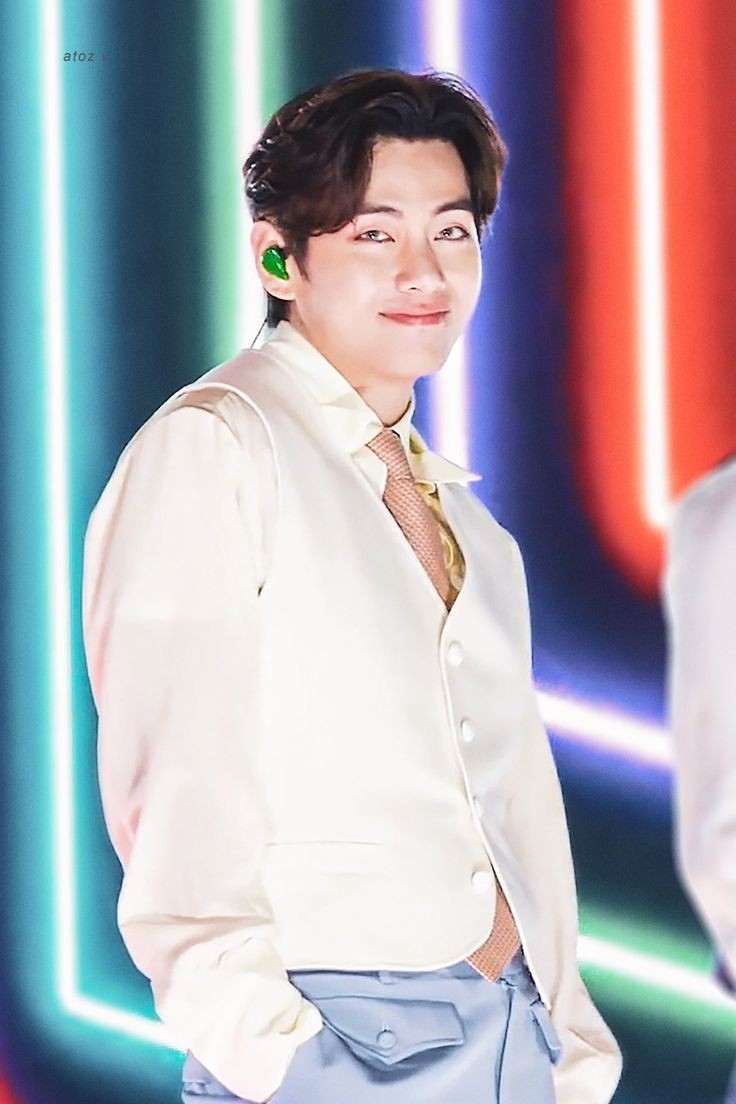 try to hold taehyung's gaze: a hot thread