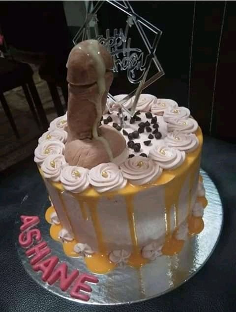 Angel22873871's tweet photo. @Gatita0BTS @Elena24k Feliz cumpleaños chiquita https://t.co/Xc3sx5nyuB